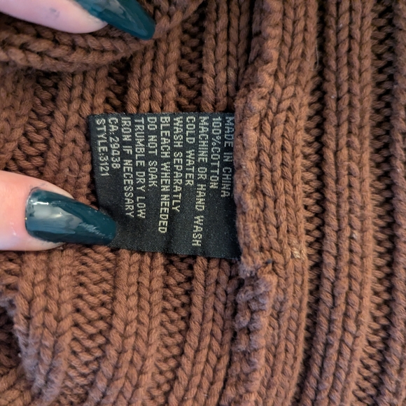 Women's Vintage Brown Cable Knit Sweater - Picture 13 of 13